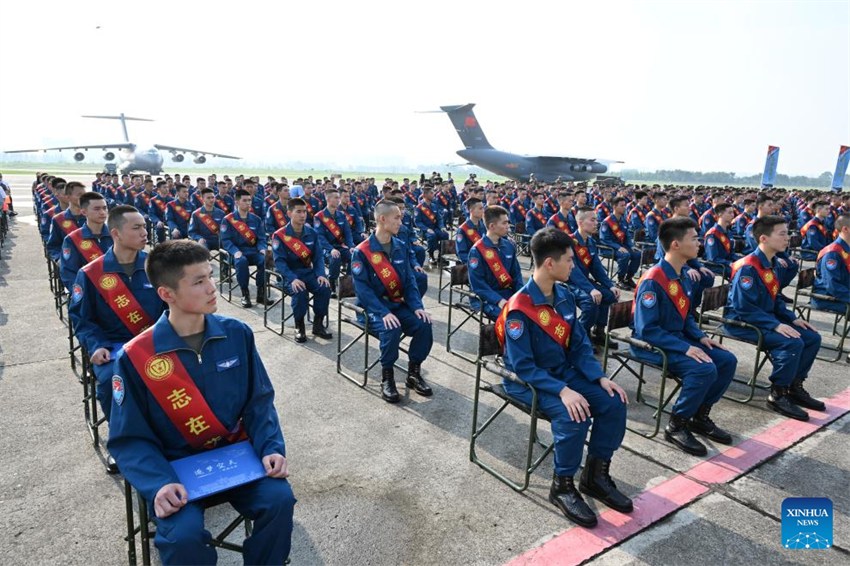 For?a Aérea Chinesa recruta melhores cadetes de todos os tempos em 2023