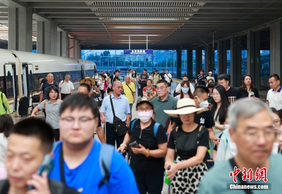 China: transporte ferroviário ultrapassa 600 milh?es de viagens de passageiros durante o ver?o