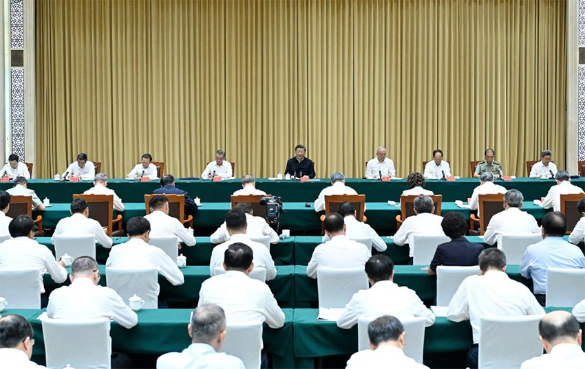 Xi Jinping enfatiza maiores esfor?os para construir uma bela Xinjiang na busca da moderniza??o chinesa