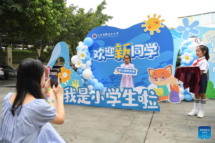 Novo semestre escolar come?a em toda a China