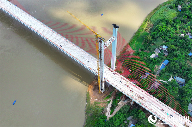 Sichuan: grande ponte Naxi sobre o rio Yangtze em constru??o