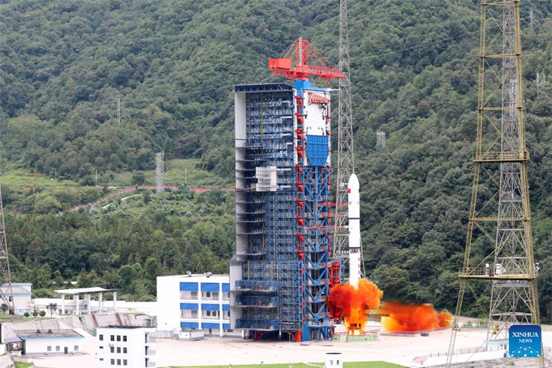 China lan?a novo grupo de satélites de sensoriamento remoto com sucesso