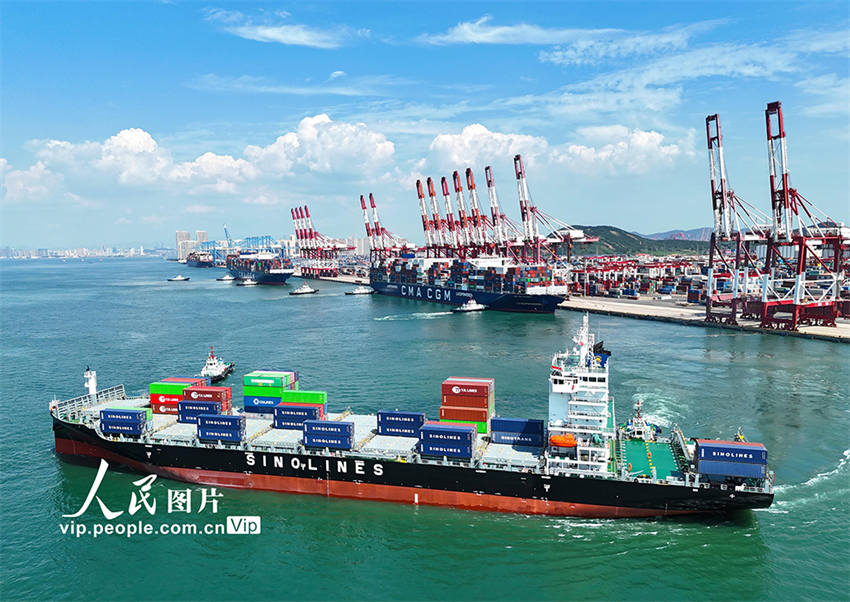 Shangdong: porto de Qingdao abre 10 rotas ao longo dos países membros da iniciativa Cintur?o e Rota