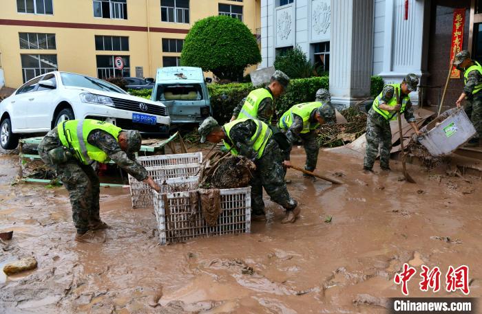 Inunda??es afetam gravemente áreas urbanas e rurais no leste da China devido ao tuf?o Haikui