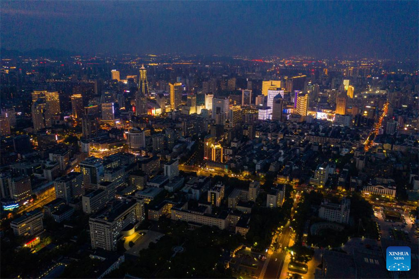 Vistas aéreas de Hangzhou, cidade-sede dos 19o Jogos Asiáticos