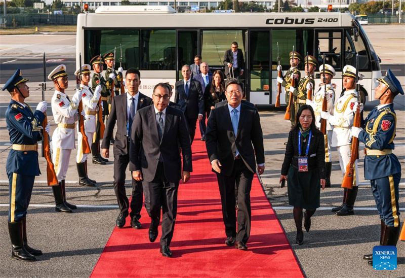 Primeiro-ministro do Egito chega a Beijing para 3o Fórum do Cintur?o e Rota para Coopera??o Internacional