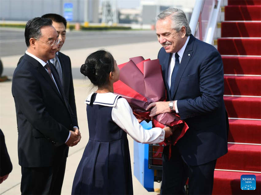Presidente argentino chega a Beijing para 3o Fórum do Cintur?o e Rota para Coopera??o Internacional