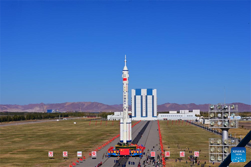 China se prepara para lan?ar nave espacial tripulada Shenzhou-17