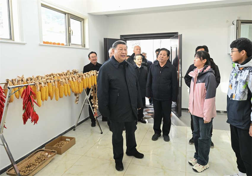 Xi Jinping inspeciona reconstru??o pós-inunda??o em Beijing e Hebei