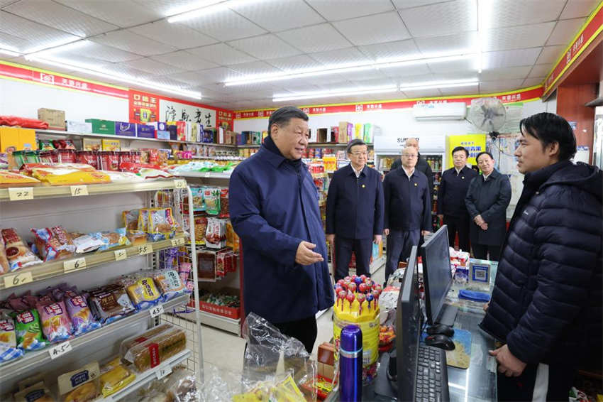 Xi Jinping inspeciona reconstru??o pós-inunda??o em Beijing e Hebei