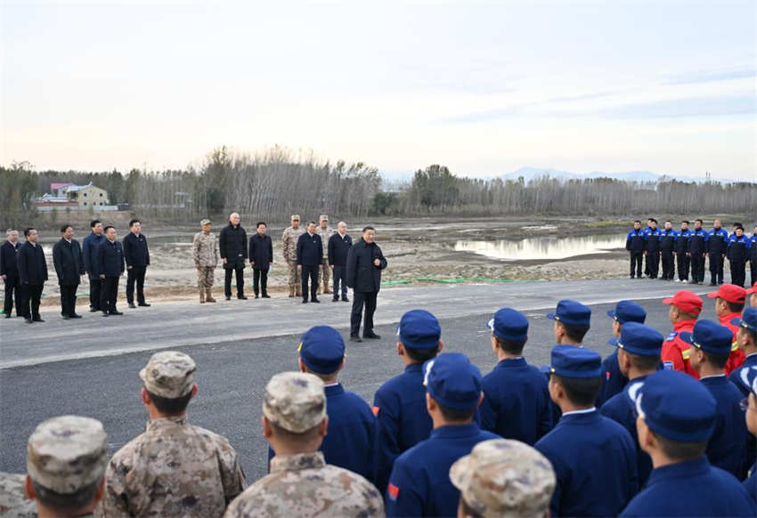 Xi Jinping inspeciona reconstru??o pós-inunda??o em Beijing e Hebei