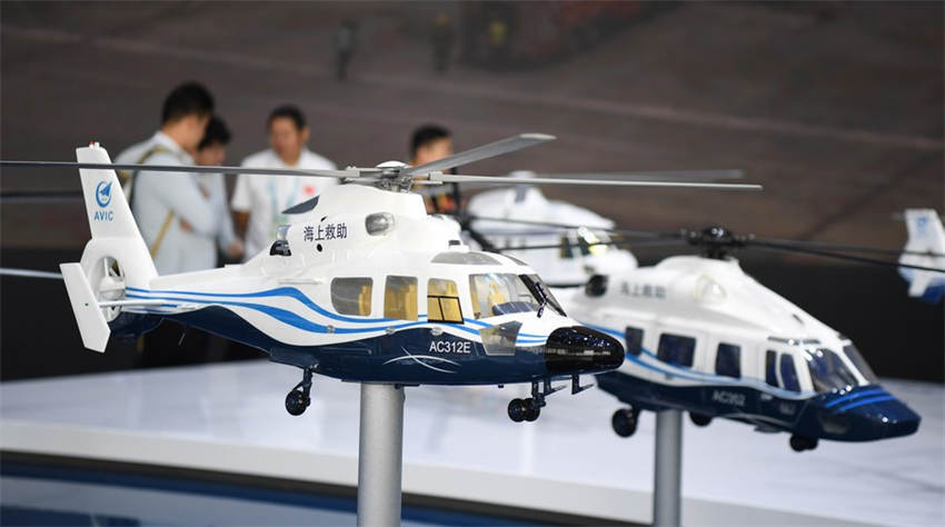 Show Aéreo ásia 2023 come?a em Zhuhai, sul da China