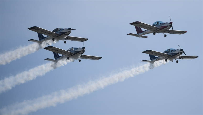 Show Aéreo ásia 2023 come?a em Zhuhai, sul da China