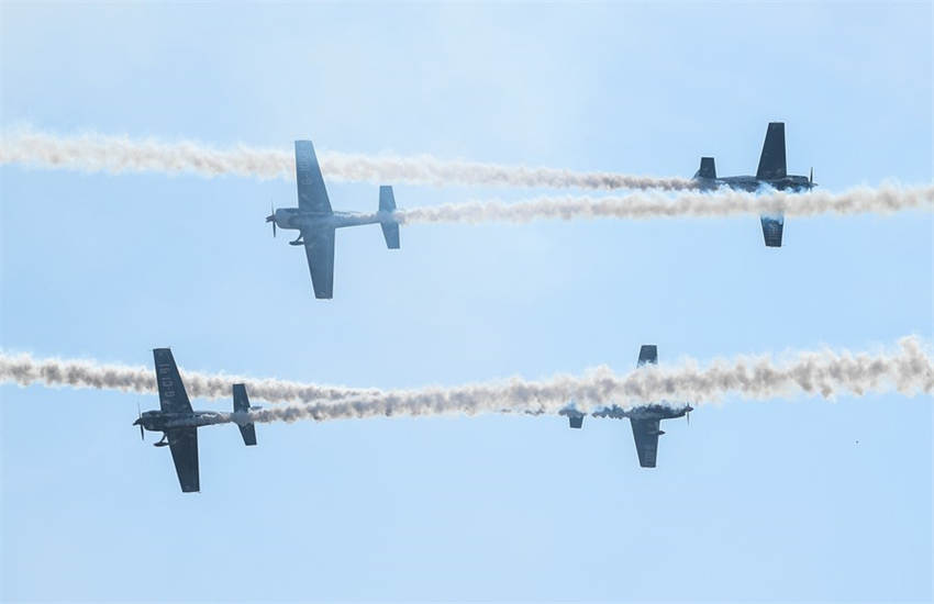 Show Aéreo ásia 2023 come?a em Zhuhai, sul da China