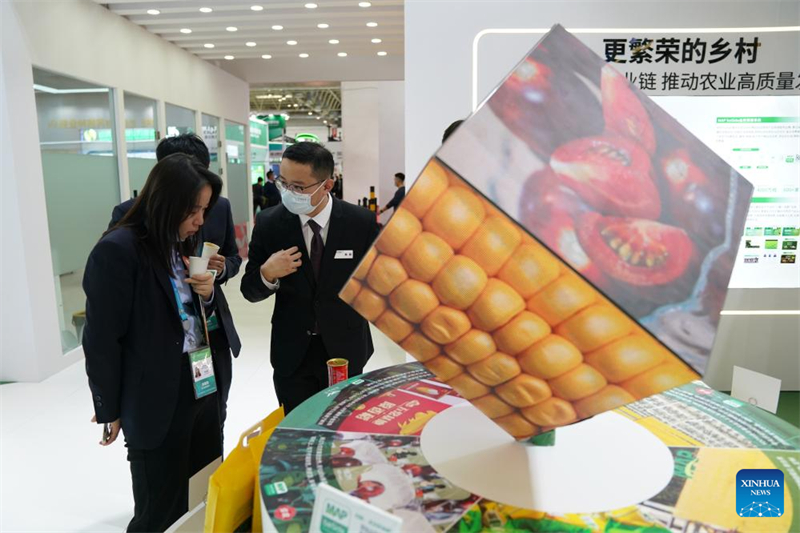 Primeira Exposi??o Internacional da Cadeia de Suprimentos da China come?a em Beijing