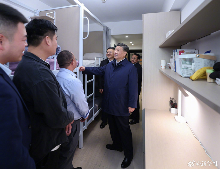 Xi Jinping faz visita de inspe??o em Shanghai