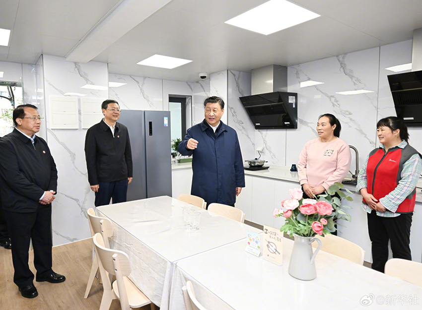 Xi Jinping faz visita de inspe??o em Shanghai