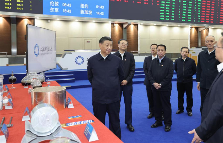 Xi Jinping destaca acelera??o da transforma??o de Shanghai em metrópole internacional socialista moderna