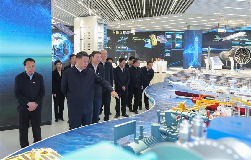 Xi Jinping destaca acelera??o da transforma??o de Shanghai em metrópole internacional socialista moderna