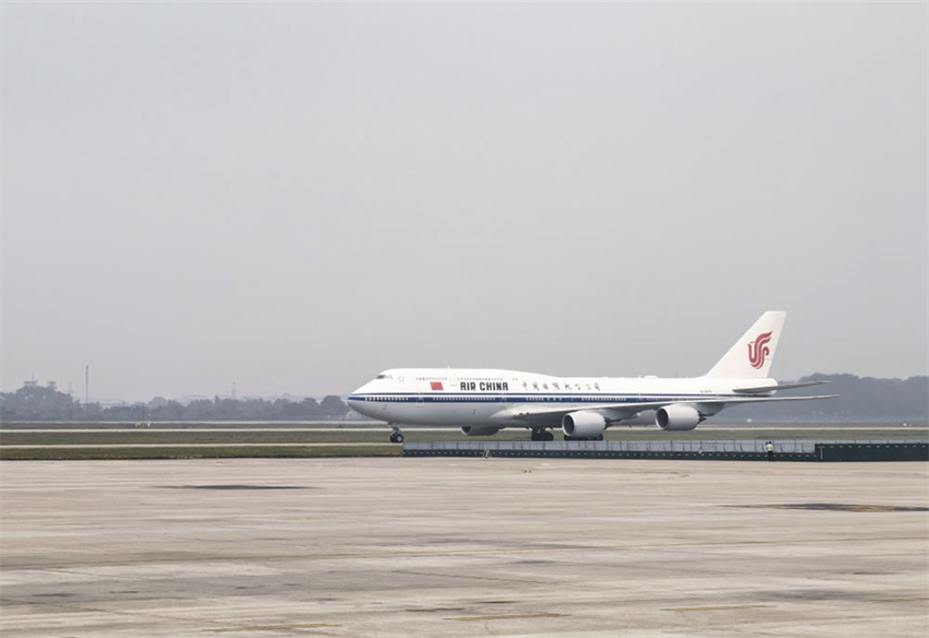 Xi Jinping chega ao Vietn? para visita de Estado
