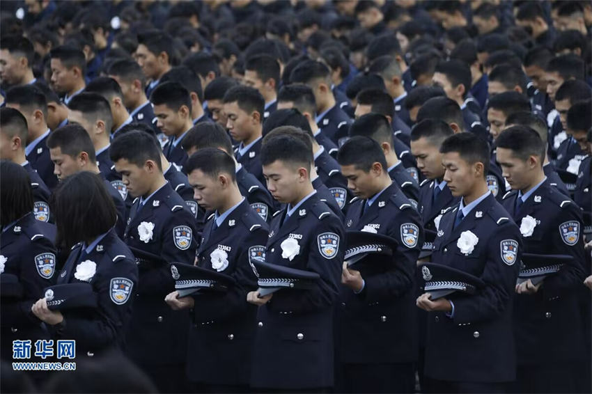China realiza cerim?nia nacional pelas vítimas do Massacre de Nanjing