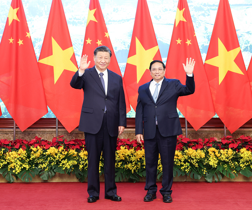 Xi Jinping diz que China e Vietn? devem navegar juntos no mesmo navio do socialismo