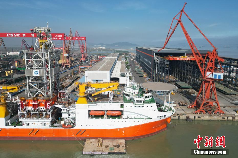 Primeiro navio-sonda oceanico da China inicia viagem experimental
