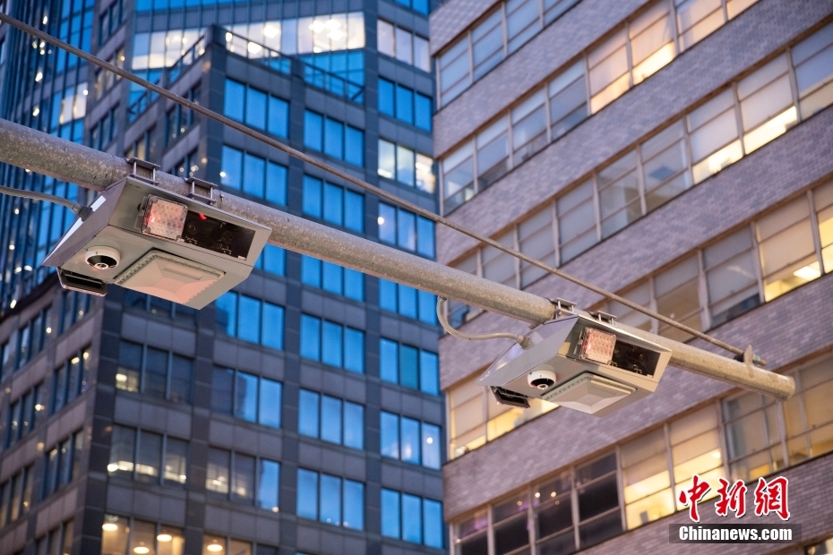 EUA: instala??es de cobran?a para a taxa de congestionamento s?o colocadas em Nova York