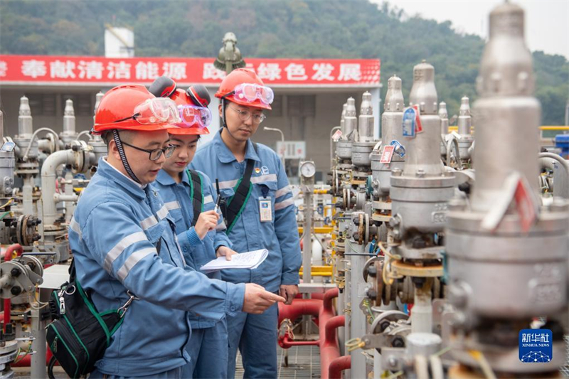 Maior centro de abastecimento de hidrogênio para veículos do sudoeste da China entra em opera??o em Chongqing
