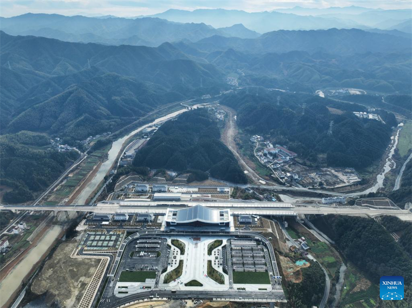 Ferrovia de alta velocidade Hangzhou-Nanchang entrará em opera??o no leste da China