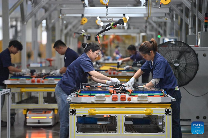 Liuzhou acelera desenvolvimento do setor de veículos de nova energia, no sul da China