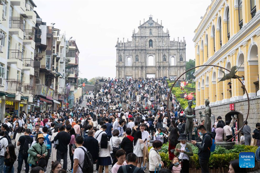 Eventos festivos destacam as celebra??es do Ano Novo em Macau