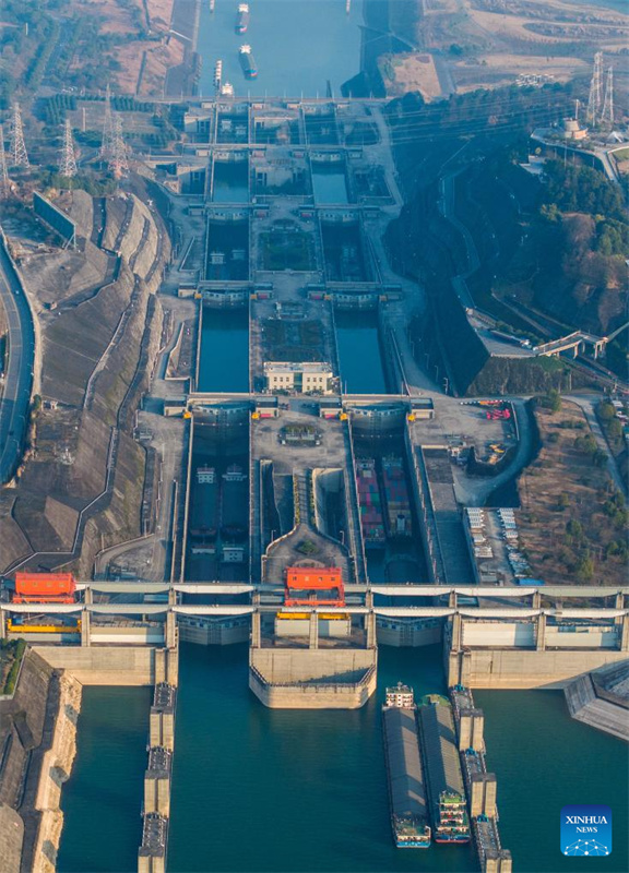 Galeria: movimenta??o de carga via Barragem das Três Gargantas atinge recorde