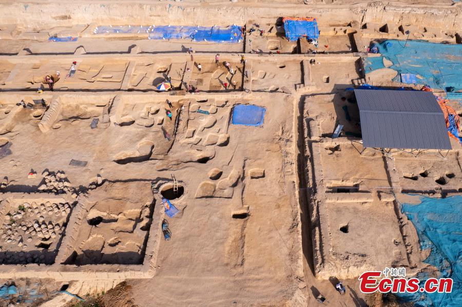 Relíquias s?o desenterradas das ruínas da dinastia Shang no centro da China