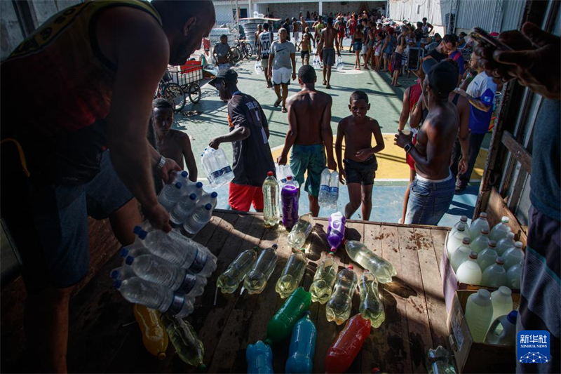 Rio de Janeiro inicia reconstru??o após período de chuvas torrenciais
