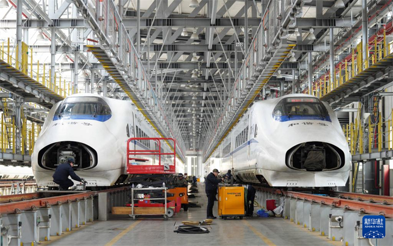 Guangxi realiza manuten??o ferroviária em prepara??o para Festival da Primavera
