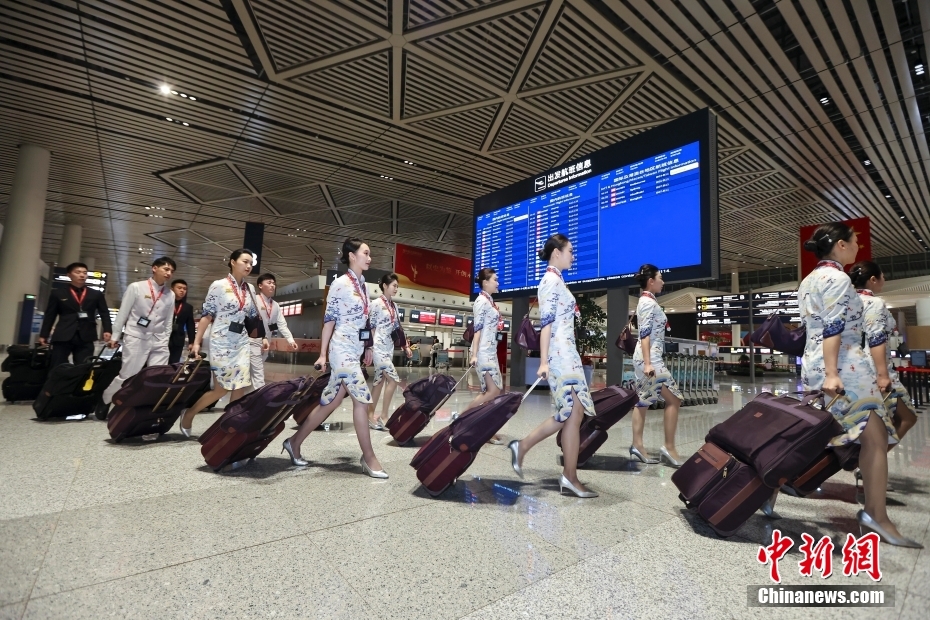 Hainan lan?a primeira rota aérea para os Emirados árabes Unidos