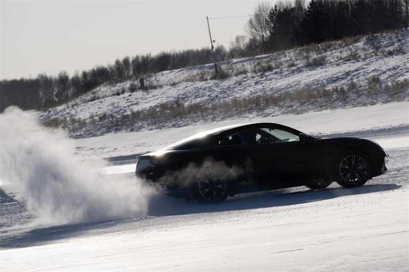 Heihe: nordeste da China registra aumento de testes automobilísticos em condi??es de neve
