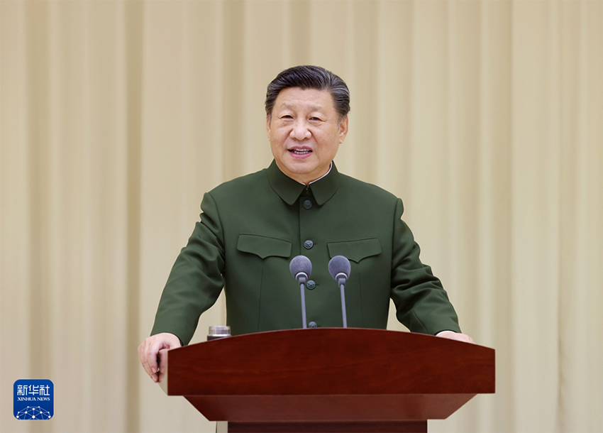 Xi Jinping inspeciona tropas estacionadas em Tianjin e estende sauda??es a todos os militares