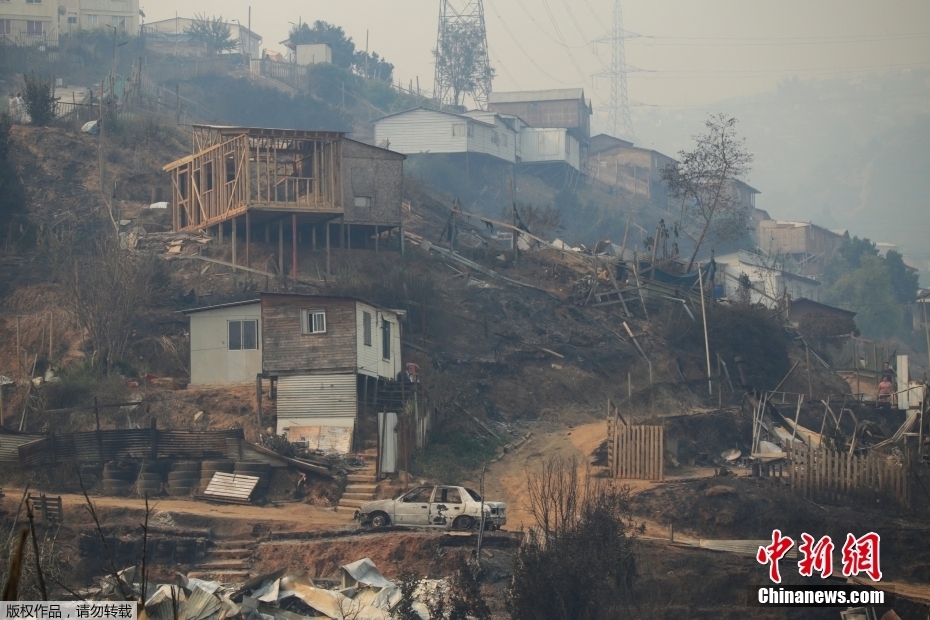 Incêndios florestais deixam 46 mortos e rasto de destrui??o em regi?o turística do Chile
