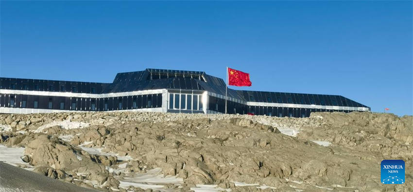 Esta??o chinesa de Qinling, na Antártida, inicia opera??o