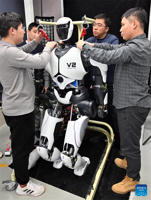 Rob?s humanoides fazem estreia pública em Beijing