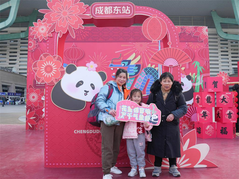 Chineses realizam celebra??es para saudar Festa da Primavera