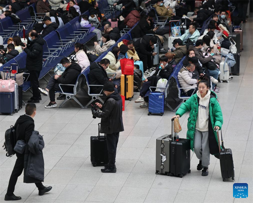 China registra 2,3 bilh?es de viagens de passageiros no feriado do Festival da Primavera