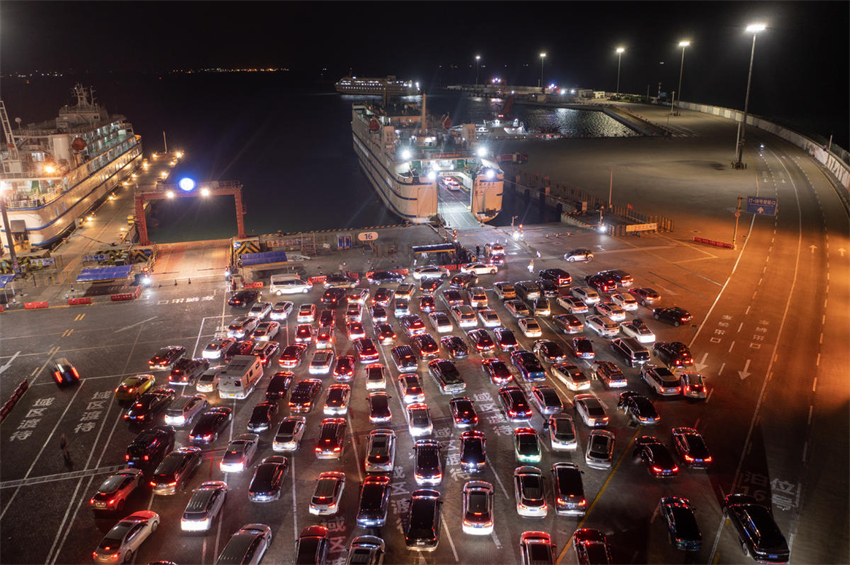 Novo hub de transporte abrangente de Haikou lotado com circula??o intensa no rescaldo do Festival da Primavera