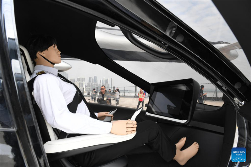 Aeronave eVTOL completa primeiro voo de demonstra??o intermunicipal em Shenzhen, sul da China