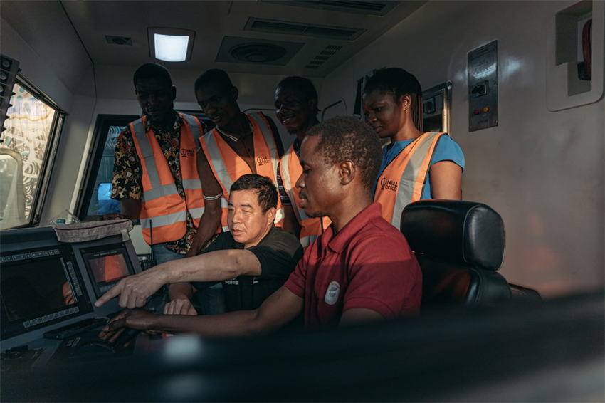 Nigéria: ferrovia Lagos–Ibadan, construída por empresas chinesas, avan?a a moderniza??o local