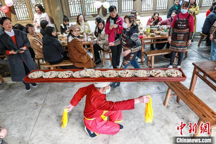 Sichuan: aldeias locais mantêm tradi??es culinárias distintas