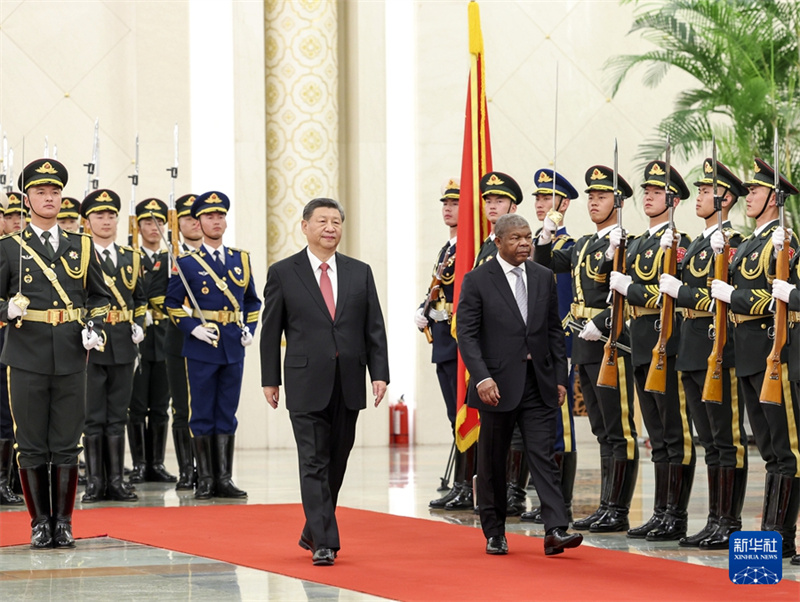 Xi Jinping e presidente de Angola buscam novo patamar nas rela??es dos dois países