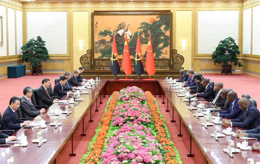 Presidentes chinês e angolano realizam conversas, elevando la?os bilaterais para parceria de coopera??o estratégica global
